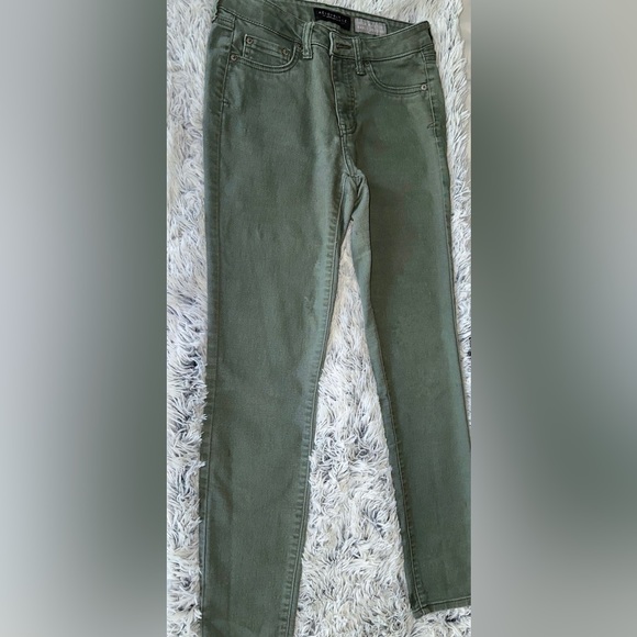 Aeropostale high rise/waisted jeggings. Size 2 regular - Picture 1 of 4